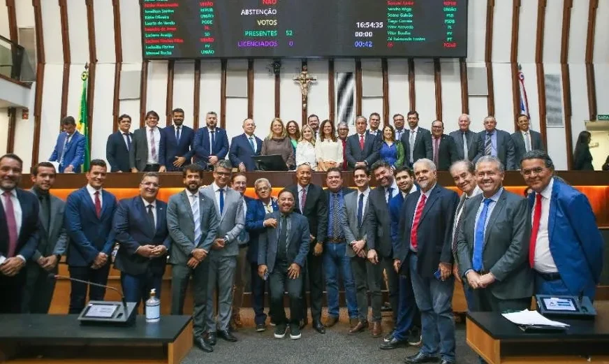 AL-BA recebe últimas homenagens a Alan Sanches; sepultamento será no Jardim da Saudade