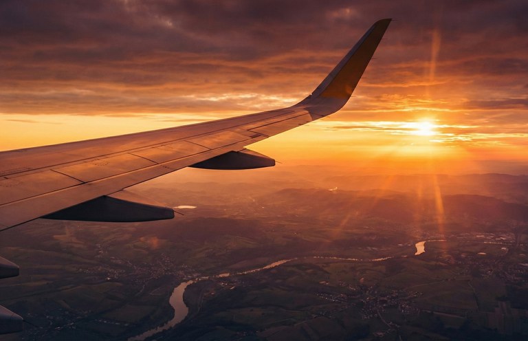Brasil recebe 6,1 milhões de visitantes internacionais por transporte aéreo em 2025 — Agência Gov