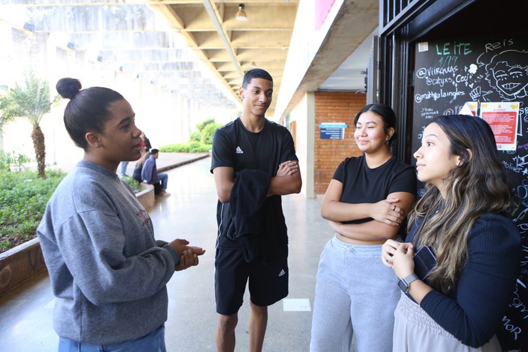 Governo do Brasil recompõe orçamento de instituições federais — Agência Gov