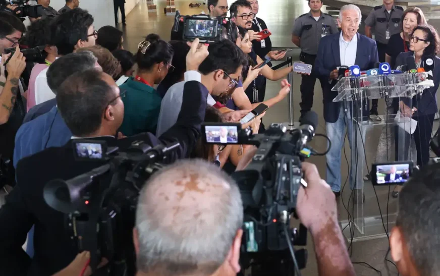 Lula coordena reunião e fronteira com a Venezuela segue sendo monitorada, diz ministro — Agência Gov