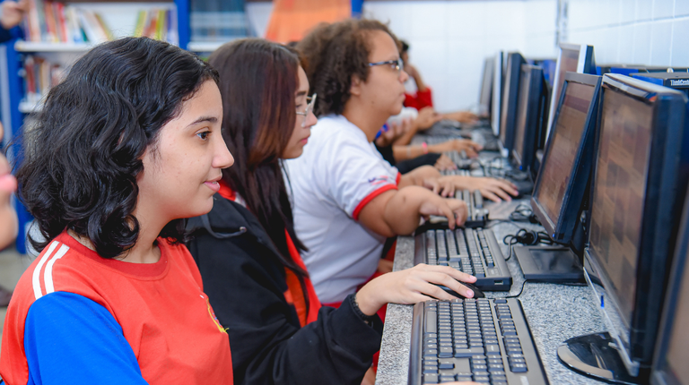 Por iniciativa do Governo do Brasil, Minas avança e tem 7 em cada 10 escolas conectadas — Agência Gov