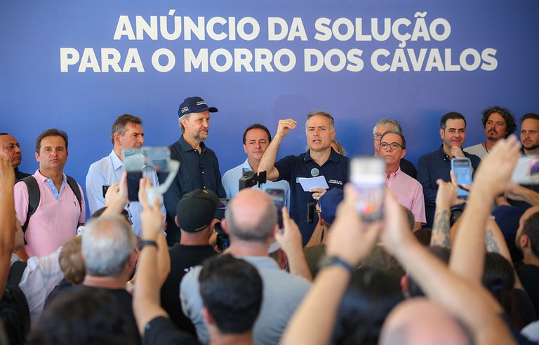 Renan Filho anuncia solução definitiva para o Morro dos Cavalos — Agência Gov