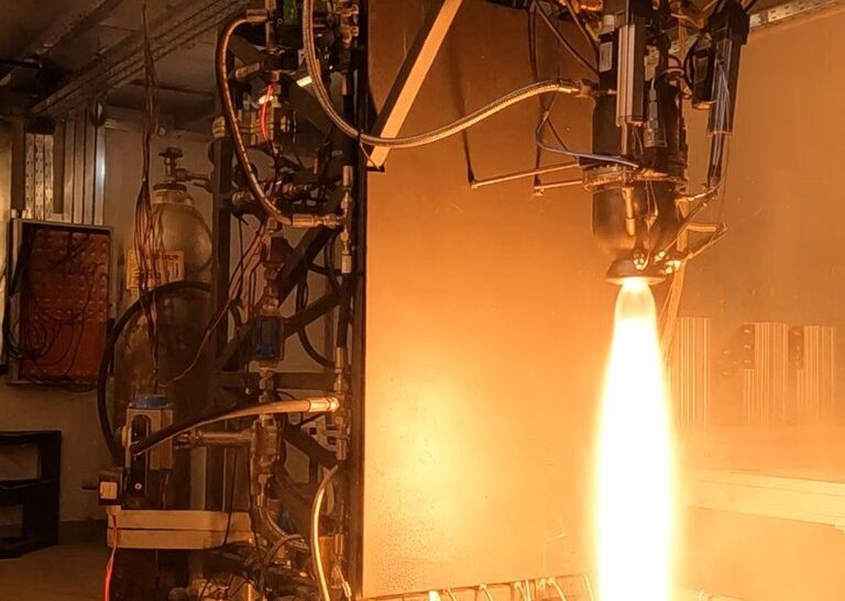 UnB desenvolve motor de foguete inédito no Brasil com impressão 3D metálica — Agência Gov
