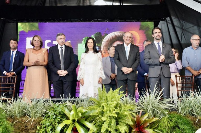 Alckmin anuncia regulamentação de salvaguardas para proteger produção brasileira em acordos comerciais — Agência Gov