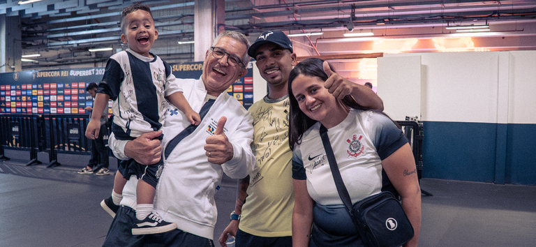 Na Supercopa do Brasil, Ministério da Saúde faz ação de incentivo à doação de sangue — Agência Gov