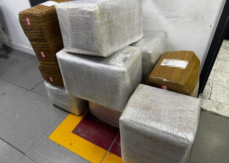 PF apreende 400 kg de cocaína no Aeroporto de Guarulhos/SP e combate tráfico internacional — Agência Gov