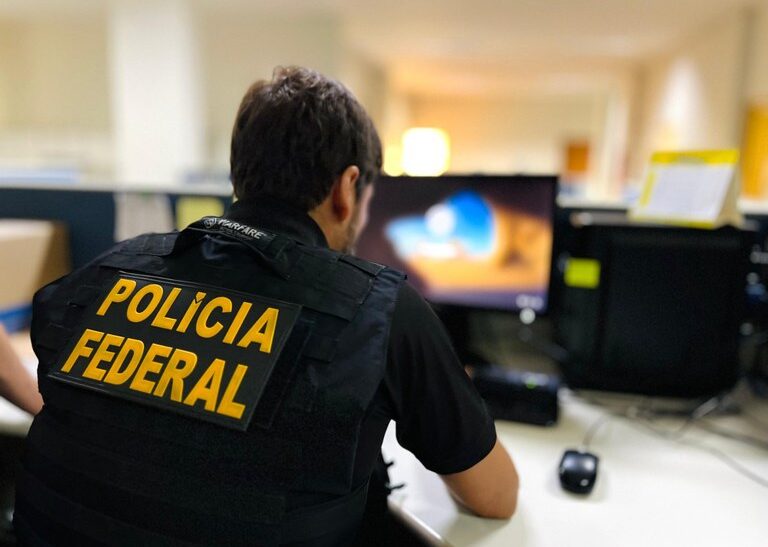 PF cumpre mandado para reprimir crimes de exploração sexual infantojuvenil — Agência Gov