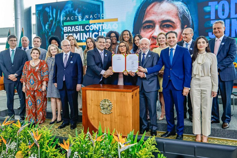 Pacto Nacional contra Feminicídio é luta de toda a sociedade, diz Lula. ‘Principalmente dos homens’ — Agência Gov