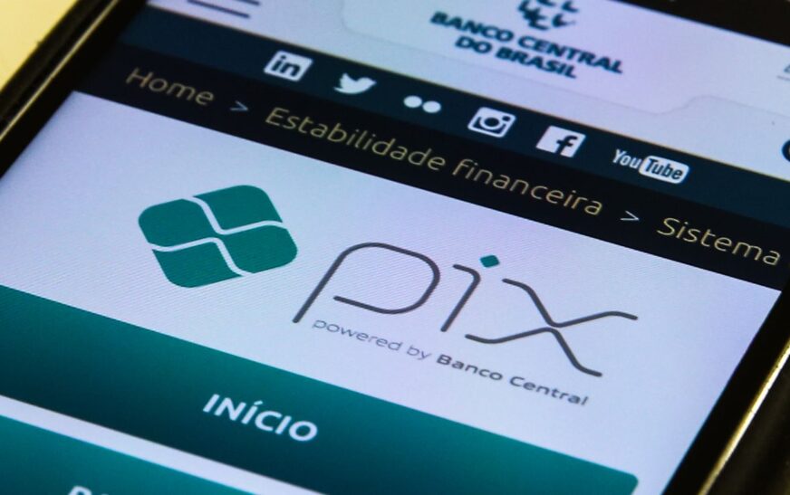Pix por aproximação passa a mostrar saldo antes do pagamento