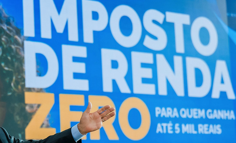 Zap da Receita lembra que Imposto de Renda é zero para quem ganha até R$ 5 mil — Agência Gov