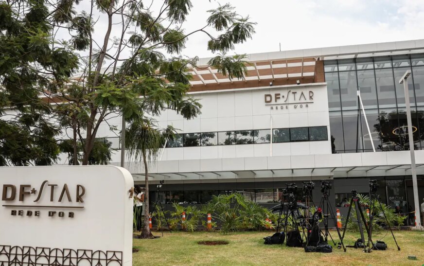 Cirurgia no ombro de Bolsonaro ocorreu sem intercorrências, diz equipe