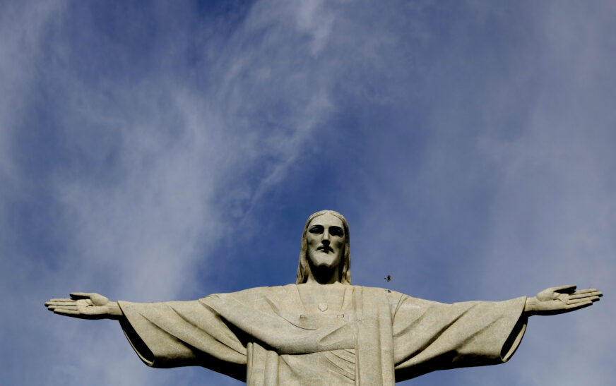 Cristo será iluminado para lançamento de campanha de combate à violência de gênero — Agência Gov