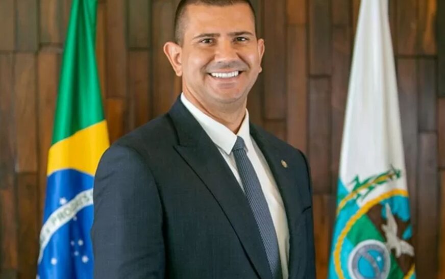 Douglas Ruas é eleito presidente da Alerj e será governador do Rio