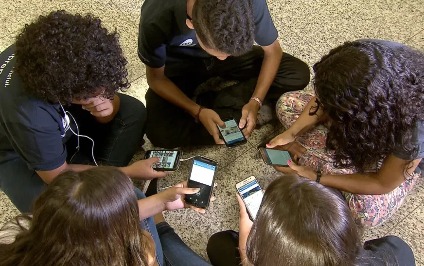 ECA Digital começa a valer com regras de proteção para crianças e jovens na internet — Agência Gov