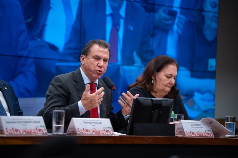 Luiz Marinho defende redução imediata da jornada de trabalho para 40 horas semanais — Agência Gov