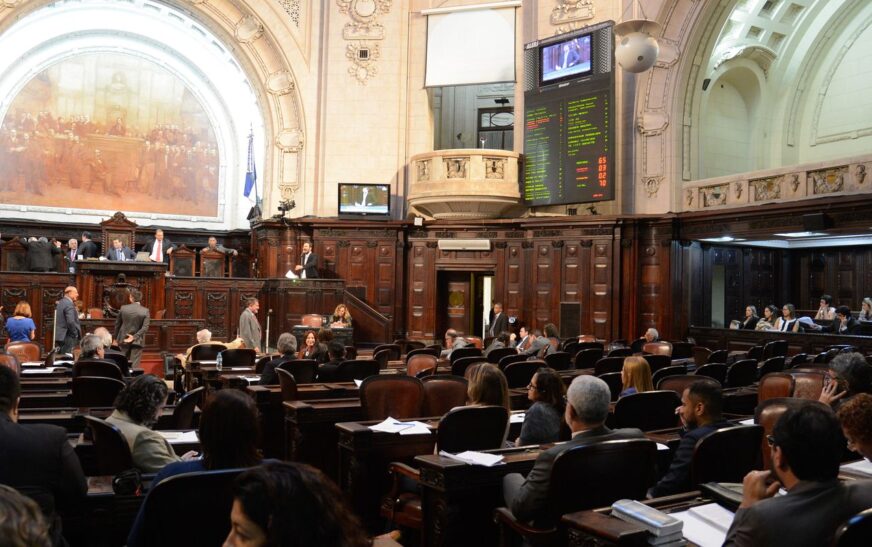 TRE-RJ marca para terça recontagem de votos após cassação de Bacellar