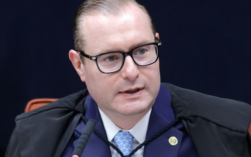 Zanin, do STF, suspende eleição indireta para governo do Rio