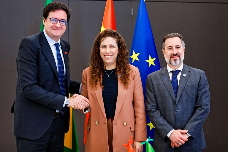 Brasil e Espanha ampliam cooperação em transformação do Estado com foco em inovação e serviços públicos digitais — Agência Gov