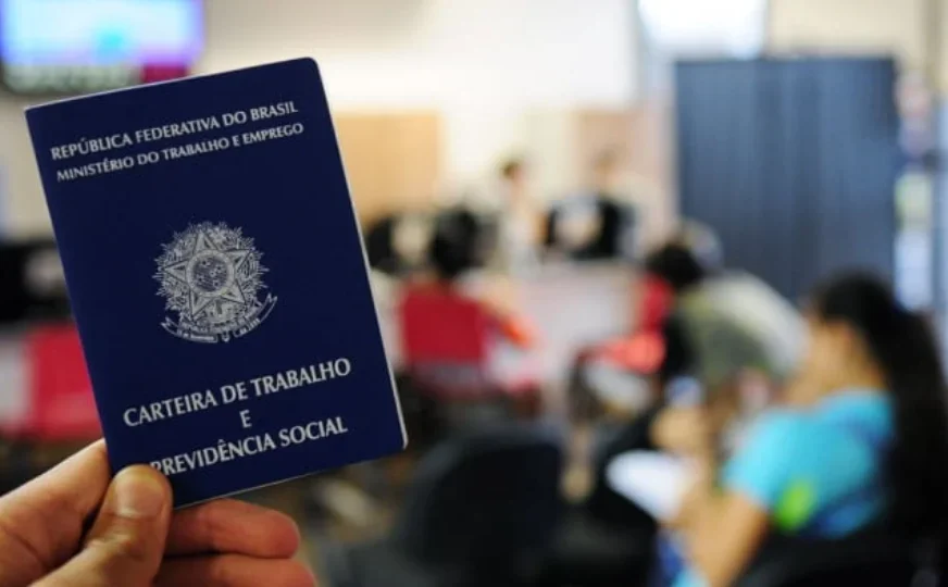 Brasil gera 228 mil empregos formais em março e supera 613 mil novas vagas no trimestre — Agência Gov