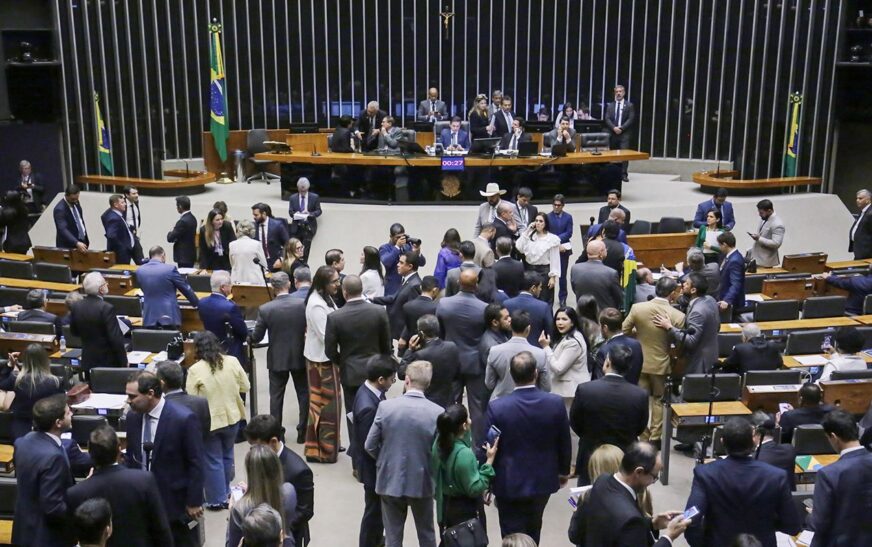 Câmara aprova Medida Provisória com novas regras para seguro-defeso