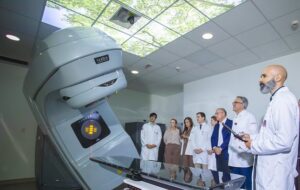 Cinco novos aceleradores lineares em centros regionais ampliam acesso à radioterapia no SUS — Agência Gov
