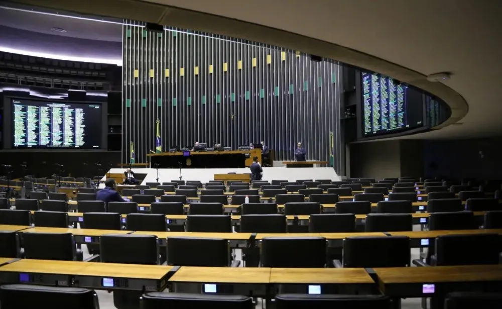 Cláusula de barreira ameaça partidos e pode cortar fundo e tempo de TV em 2026