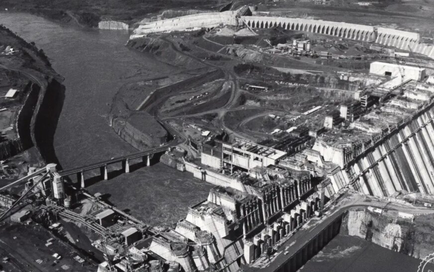 Como a ditadura militar criou um império do ensino privado