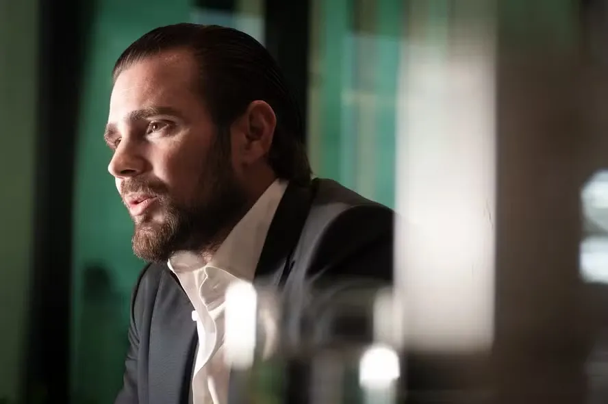 Daniel Vorcaro passa mal na prisão e episódio levanta suspeitas de envenenamento