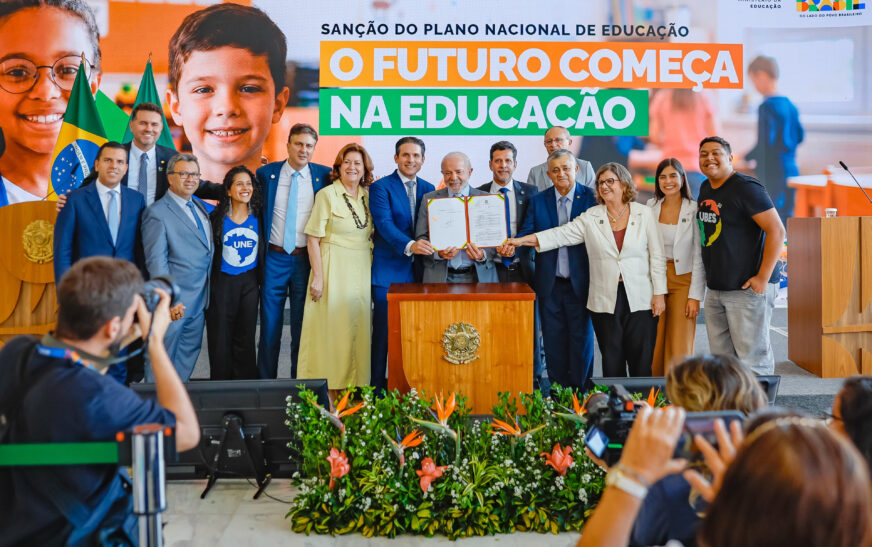 Educação, habitação e mais direitos para os trabalhadores marcaram a semana do Governo do Brasil — Agência Gov