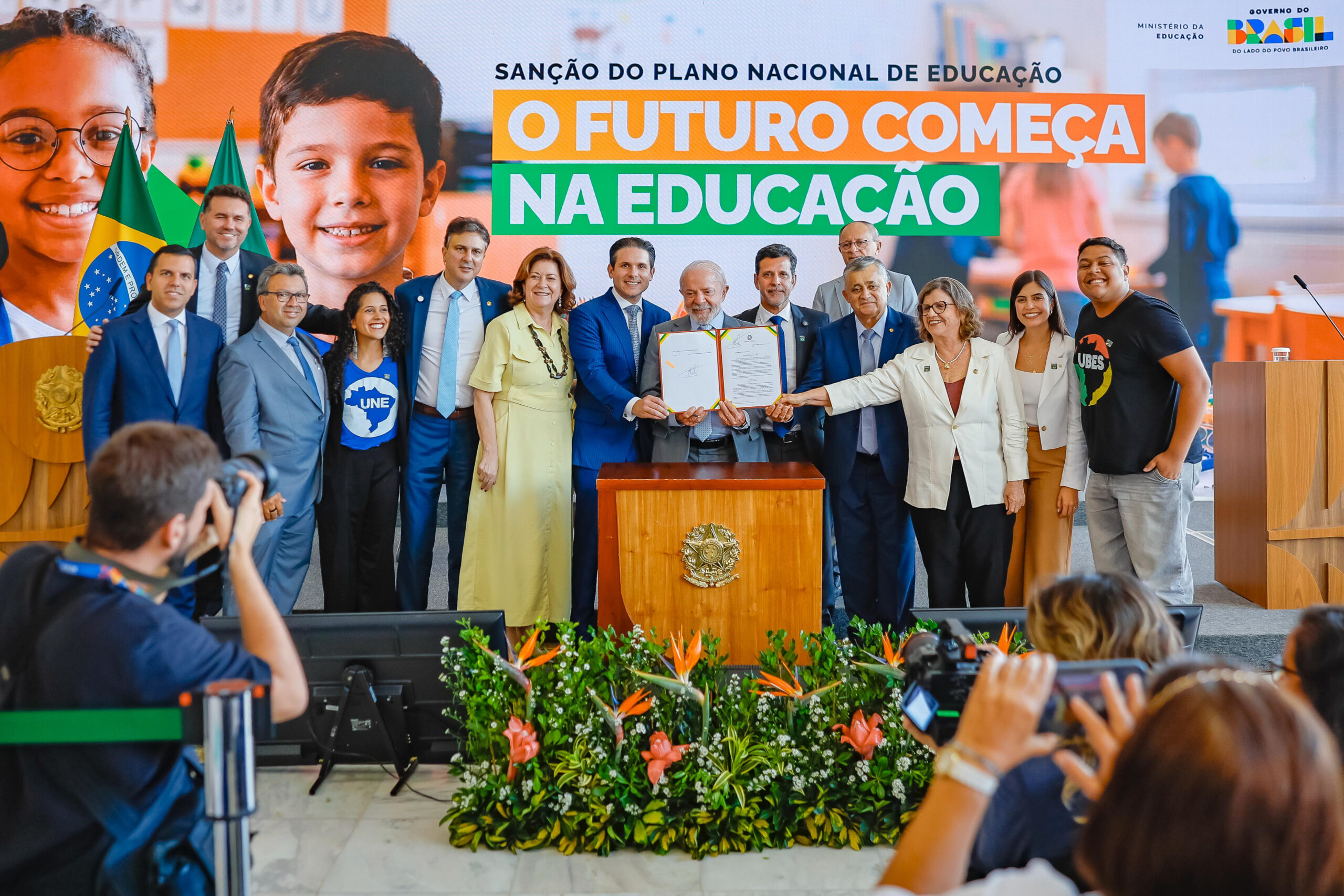 Educação, habitação e mais direitos para os trabalhadores marcaram a semana do Governo do Brasil — Agência Gov