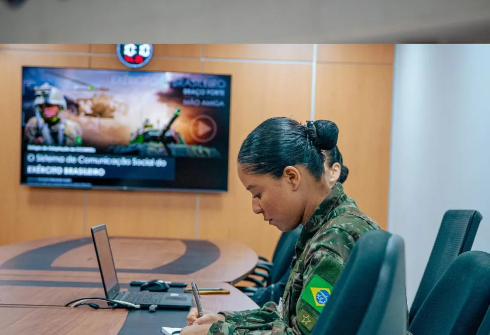 Exército abre 227 vagas em concurso nacional para oficiais com formação superior e inscrições até junho