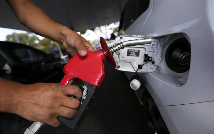 Governo quer converter receitas extras com petróleo em redução de impostos sobre combustíveis — Agência Gov