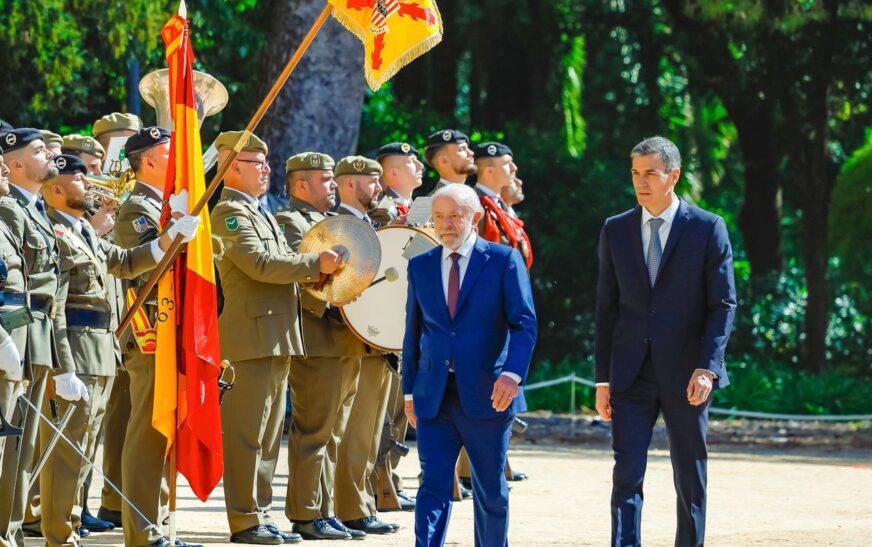 Lula alerta sobre risco de bets e big techs para famílias e democracia