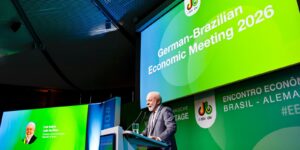 Lula fala em reciprocidade após expulsão de delegado dos EUA