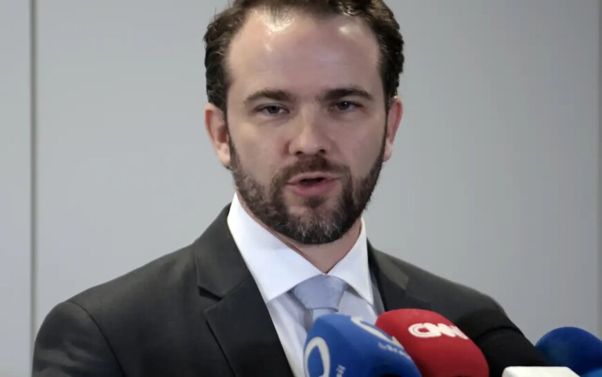 Novo Desenrola permitirá uso do FGTS para renegociação de dívidas