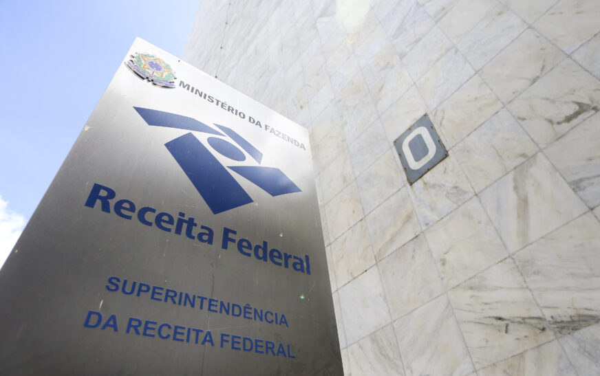 Receita Federal alcança a marca de 11 milhões de declarações do Imposto de Renda entregues — Agência Gov