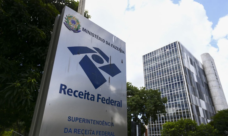 Receita Federal desmente fake news sobre fiscalização do Pix — Agência Gov