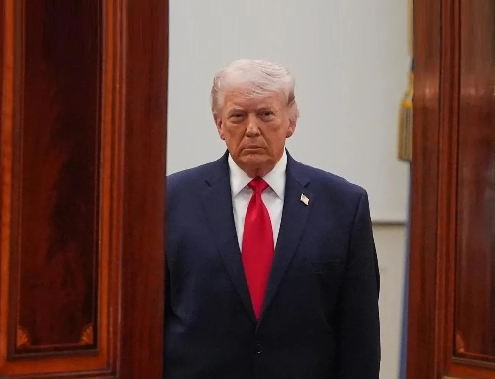 Trump confirma avanço em negociação com Irã e suspende ataques por duas semanas