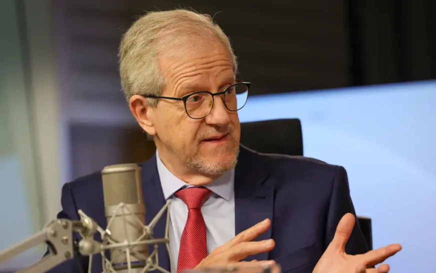 ‘Estamos comprometidos em combater de forma muito firme os incêndios deste ano’ diz ministro — Agência Gov