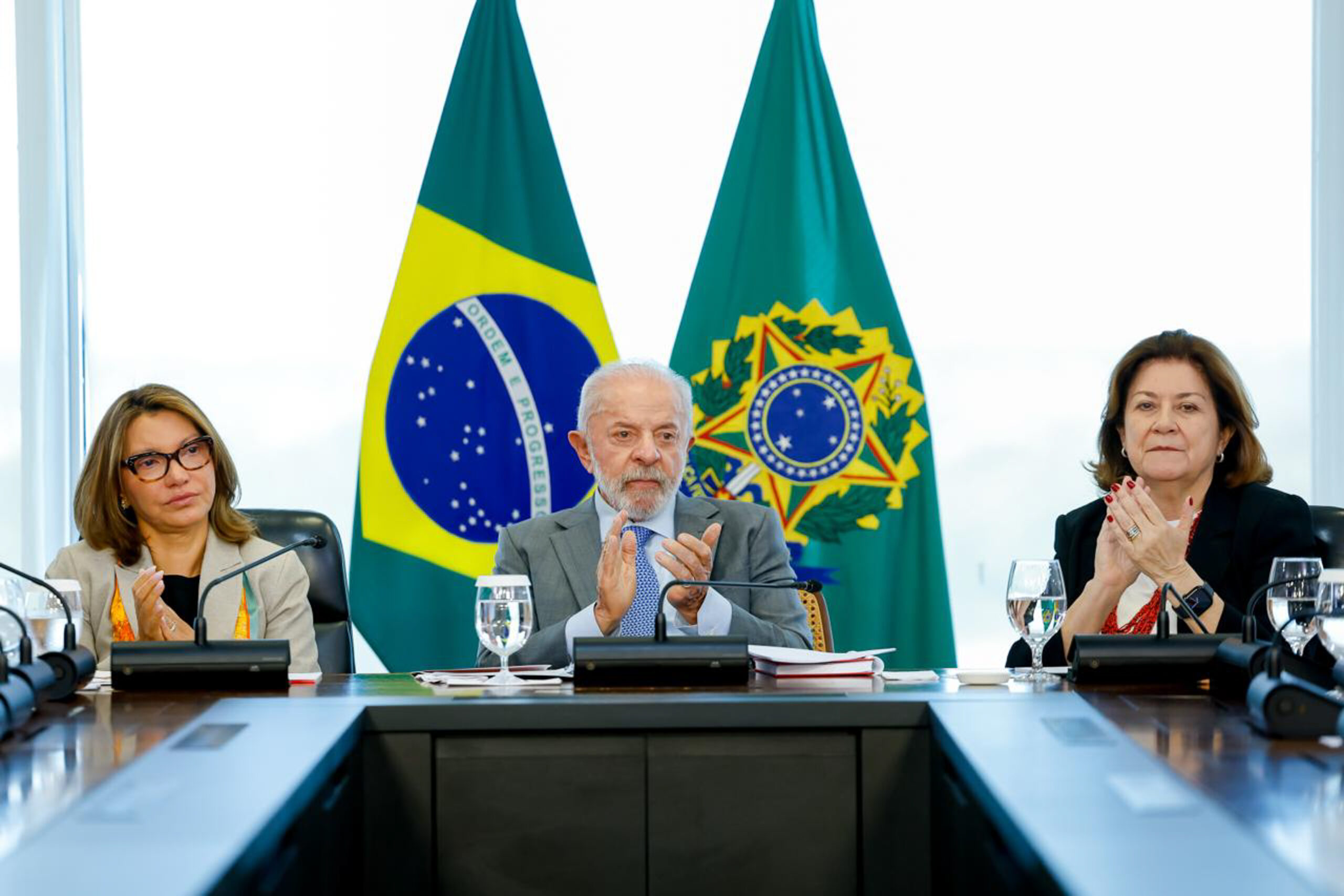 ‘A justiça será feita’, defende Lula sobre memória de vítimas da Covid-19 — Agência Gov