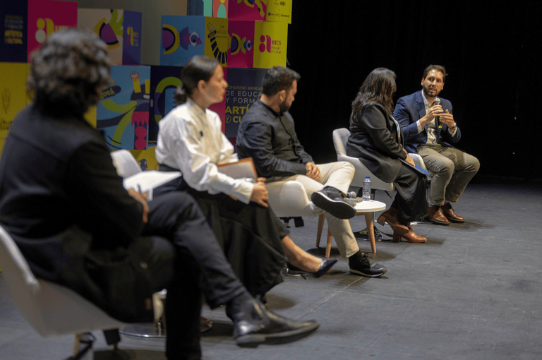 Educação artística constrói cultura de paz nas comunidades, defende MinC — Agência Gov