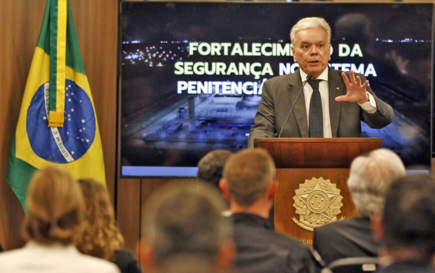 Eixo sobre políticas penais do Programa Brasil Contra o Crime Organizado é destaque da Voz do Brasil — Agência Gov