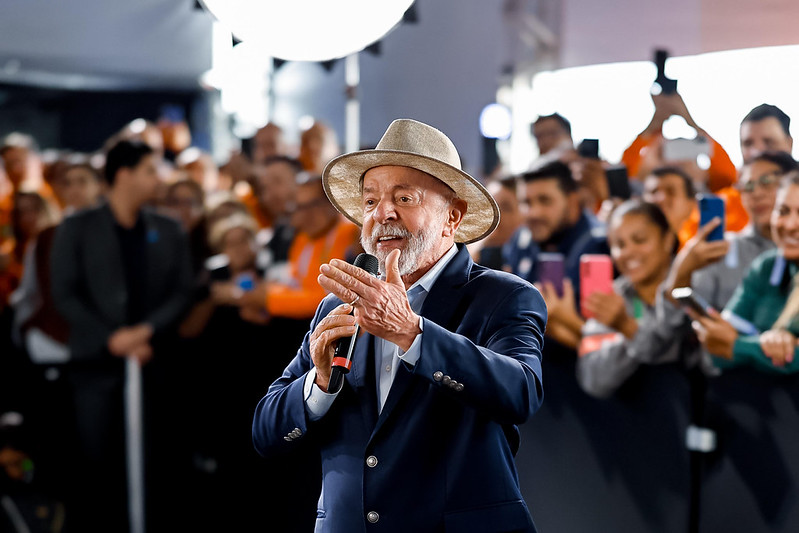 Em SP, Lula encontra setor da construção e anuncia crédito para motoristas de app e taxistas — Agência Gov