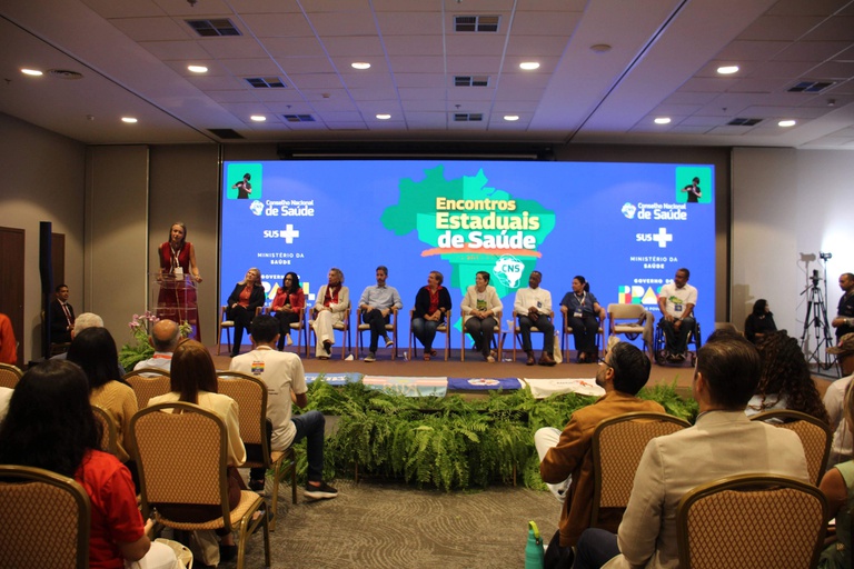 Em preparação à 18ª Conferência Nacional de Saúde, encontro debate crise no DF — Agência Gov