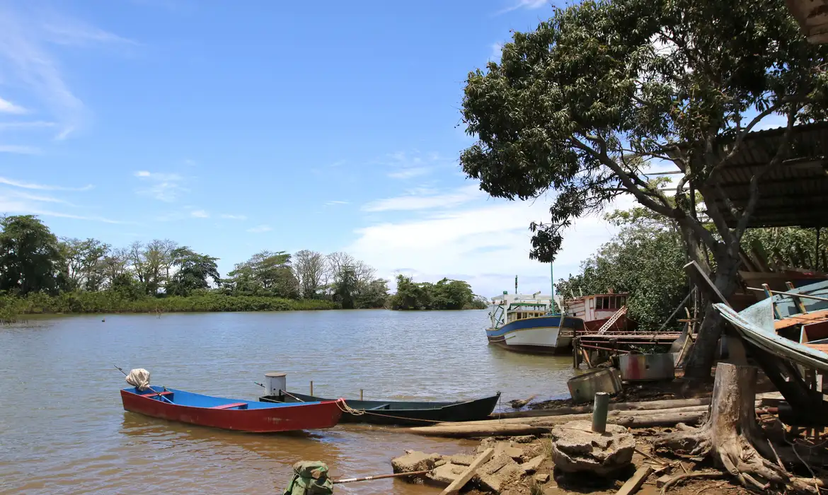 Funasa monitora qualidade da água em cidades atingidas pelo desastre de Mariana — Agência Gov