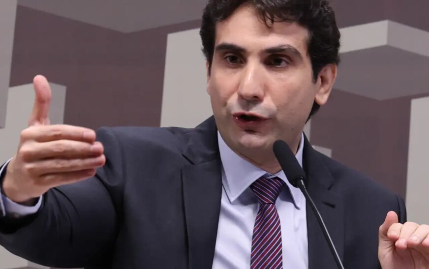 Galípolo descreve ação do Master que chamou atenção do Banco Central
