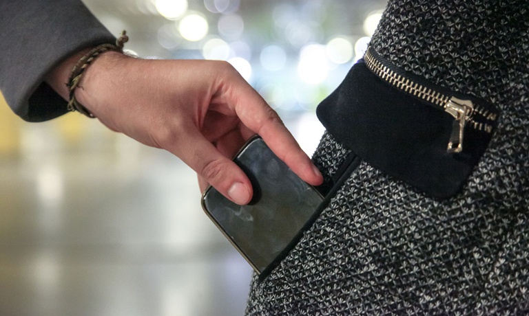 Governo do Brasil endurece penas para golpes digitais, 'contas laranja' e roubo de celulares — Agência Gov