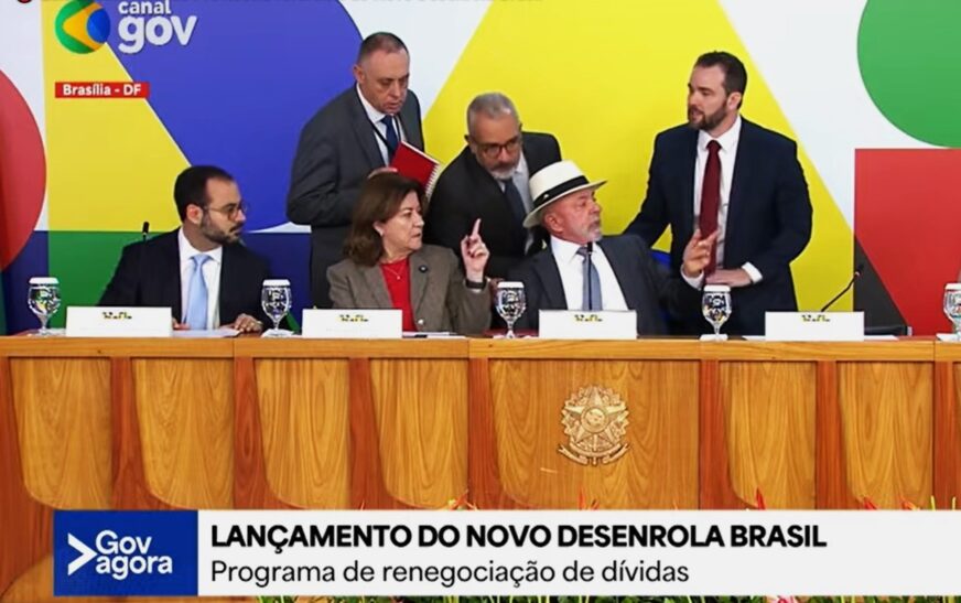 Lula assina medida que institui o Novo Desenrola Brasil, para renegociação de dívidas. Assista — Agência Gov