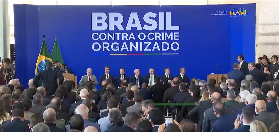 #Acesse Política