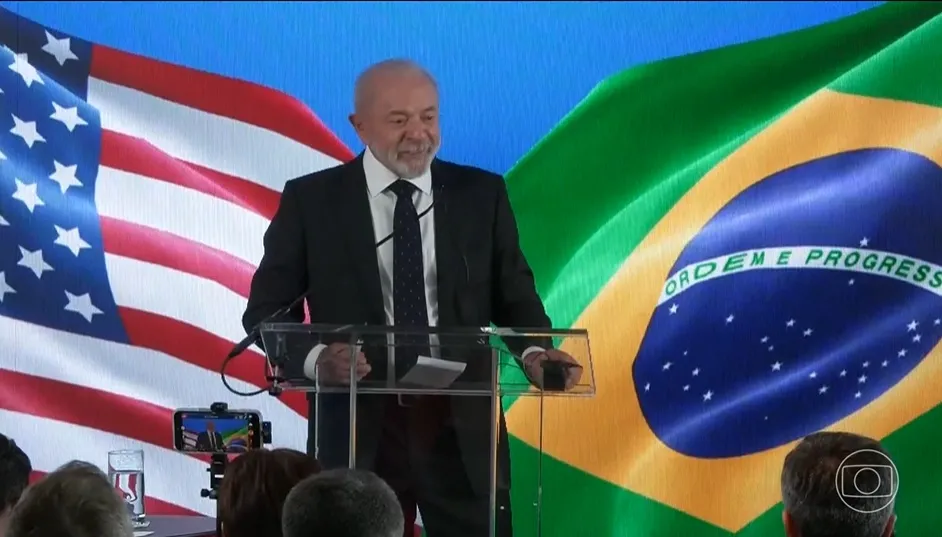 Lula volta ao Brasil fortalecido após encontro com Trump e deixa oposição em alerta